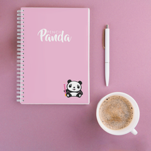 Carica l'immagine nel visualizzatore di Gallery, Quaderno spirale A5 Pencil Panda - Rosa pieno