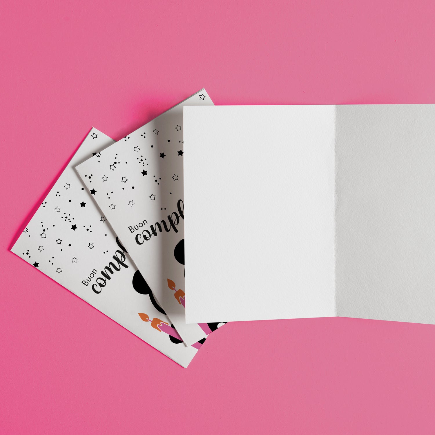 Simpatico panda orso con biglietto d'auguri kawaii | Vettore Premium