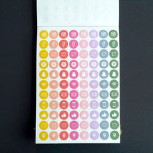 Carica l&#39;immagine nel visualizzatore di Gallery, Stickerbook - Un libro di adesivi
